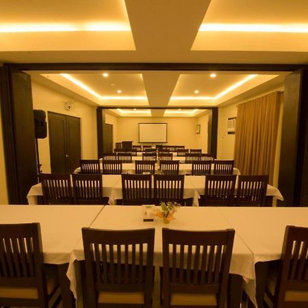 Infinity Suites Davao Zewnętrze zdjęcie