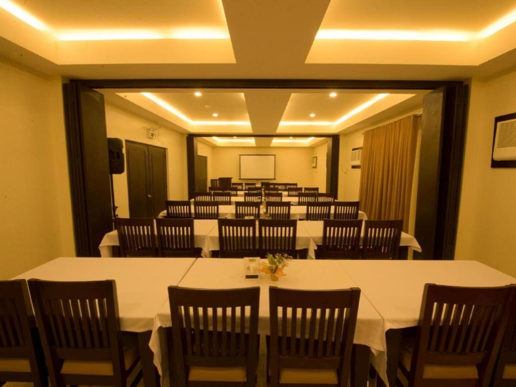 Infinity Suites Davao Zewnętrze zdjęcie