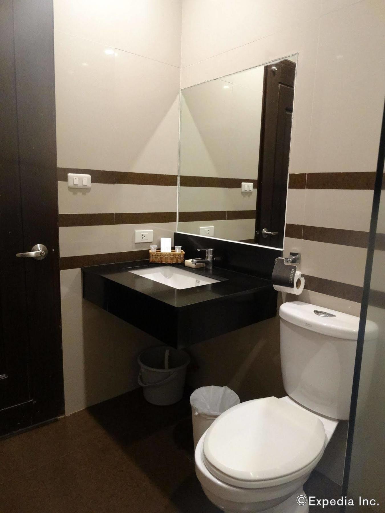 Infinity Suites Davao Zewnętrze zdjęcie
