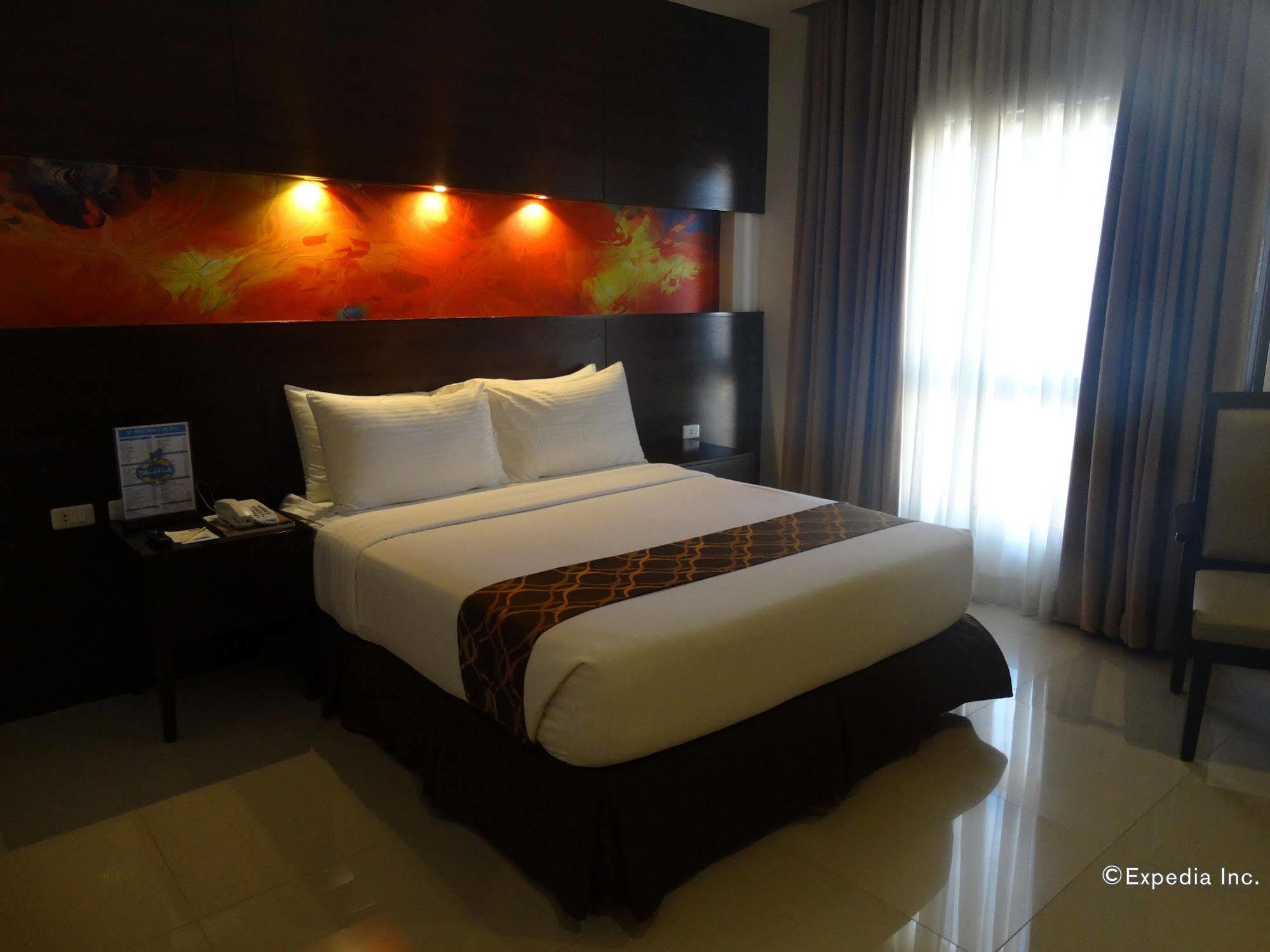 Infinity Suites Davao Zewnętrze zdjęcie