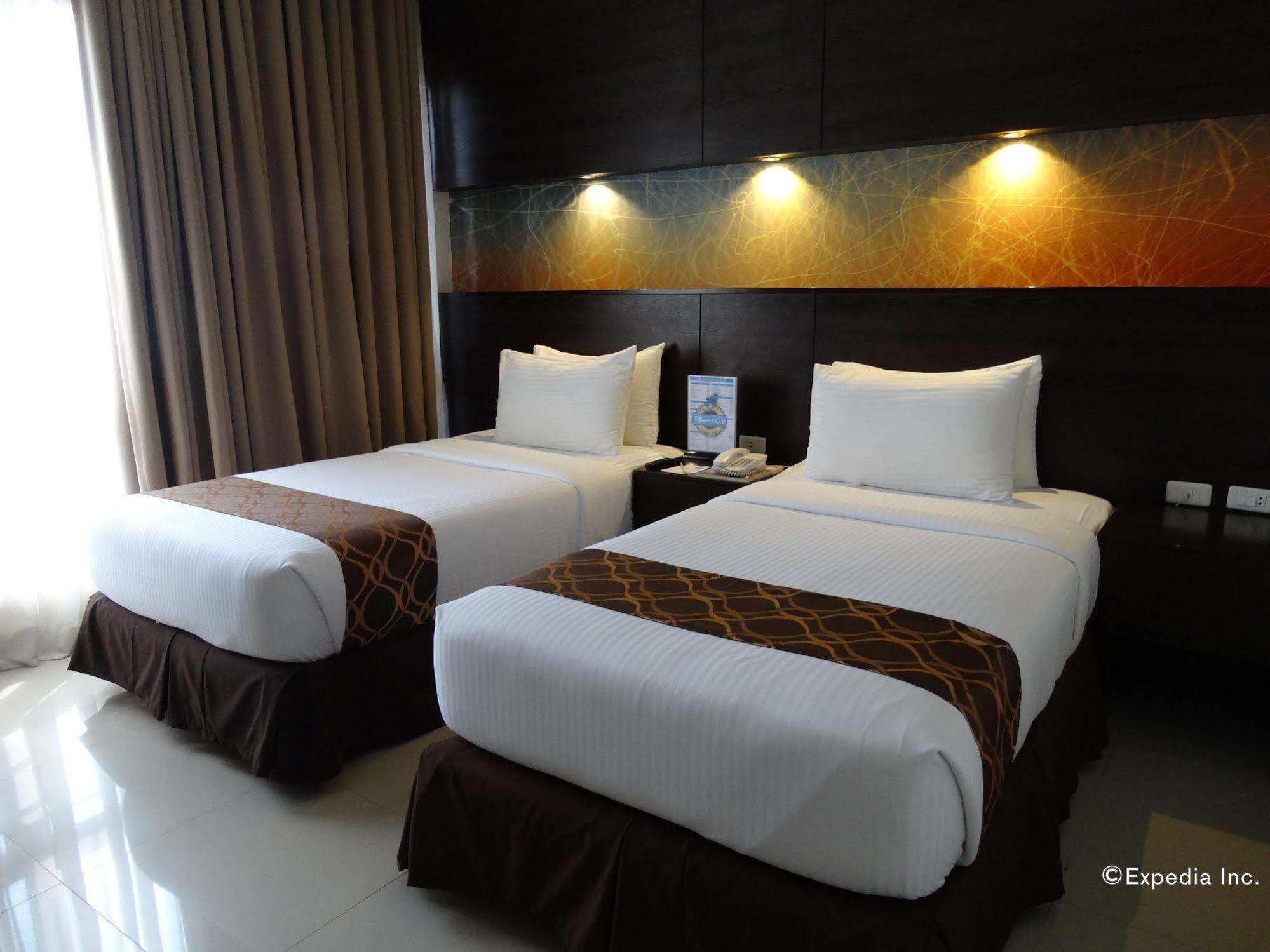 Infinity Suites Davao Zewnętrze zdjęcie