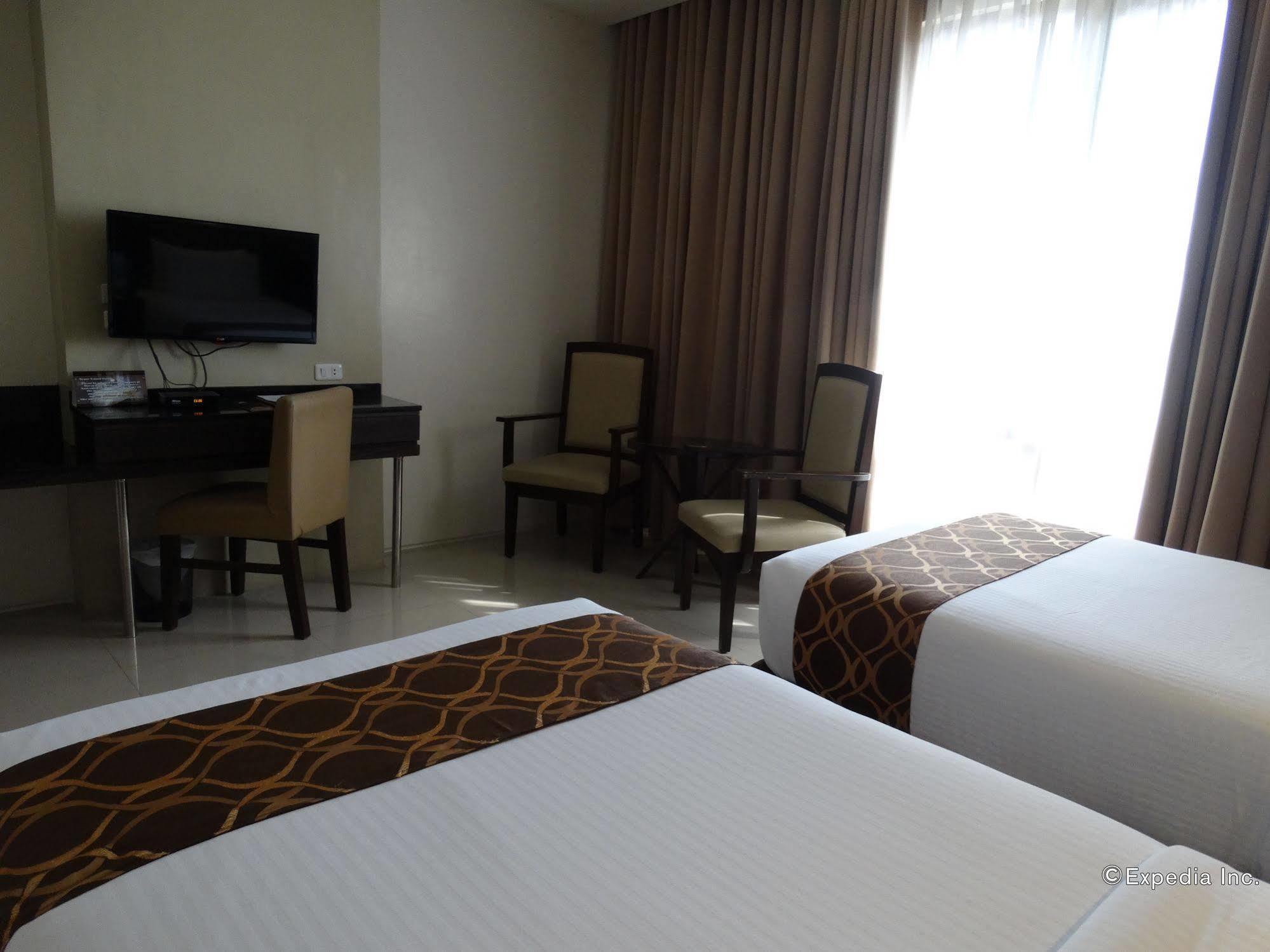 Infinity Suites Davao Zewnętrze zdjęcie