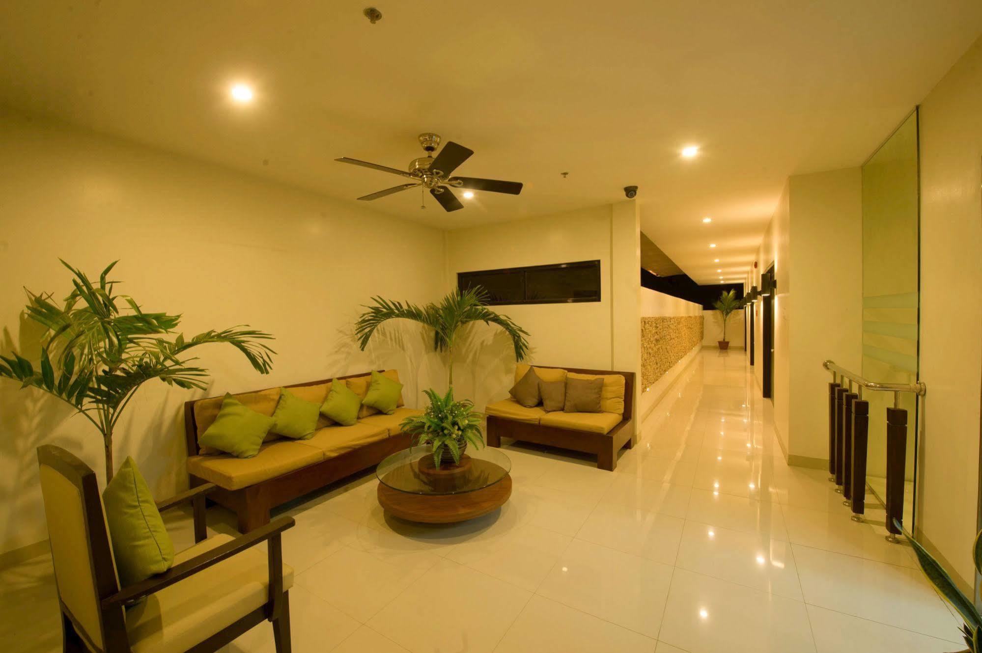 Infinity Suites Davao Zewnętrze zdjęcie