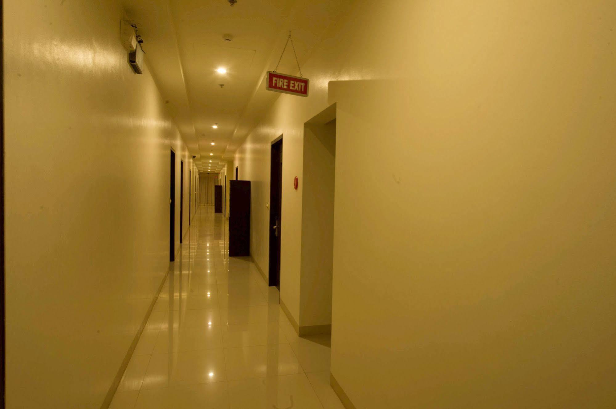 Infinity Suites Davao Zewnętrze zdjęcie